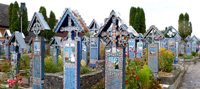 EL CEMENTERIO ALEGRE DE SAPANTA