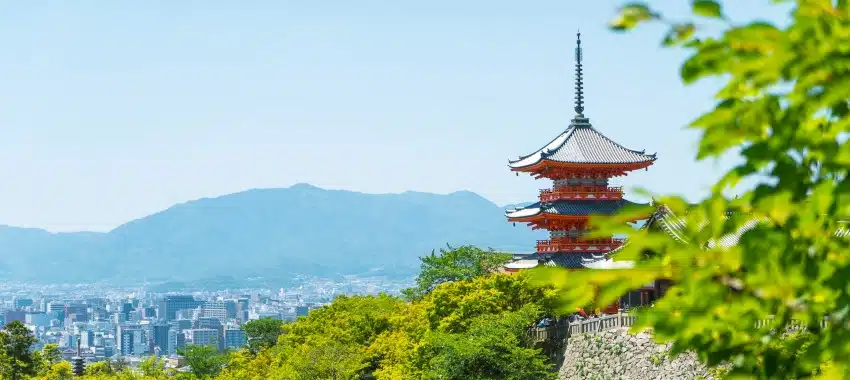 Cuál es la mejor época del año para viajar a Japón 15 kioto en verano