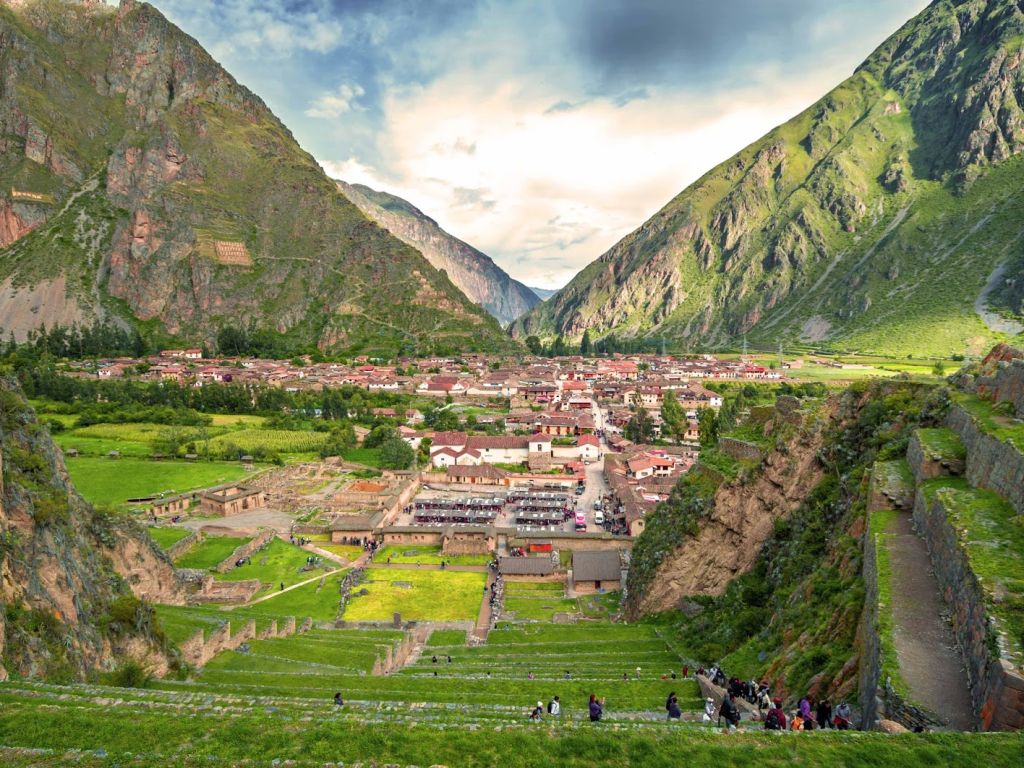 Vista de Ollantaytambo desde sus ruinas