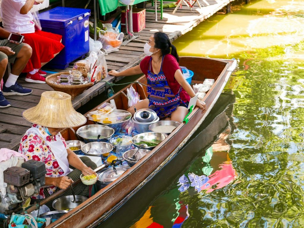 Mercado flotante de Vietnam, mercados nocturnos y más: Sabores, colores y tradiciones
