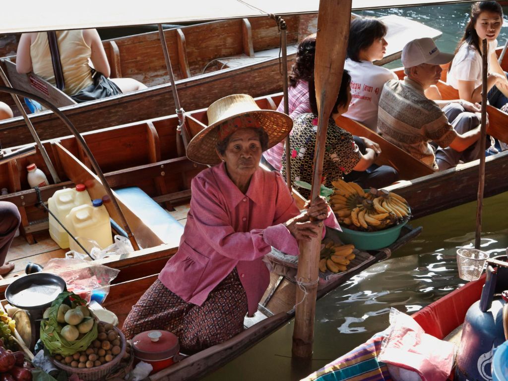 Mercado flotante de Vietnam, mercados nocturnos y más: Sabores, colores y tradiciones