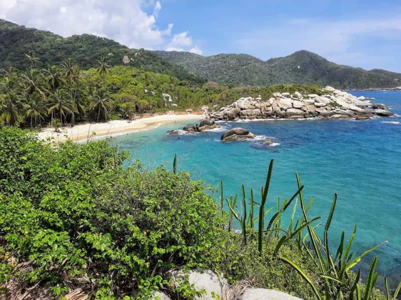 ¿Es seguro viajar a Colombia? Guía completa para el viajero 10 Tayrona